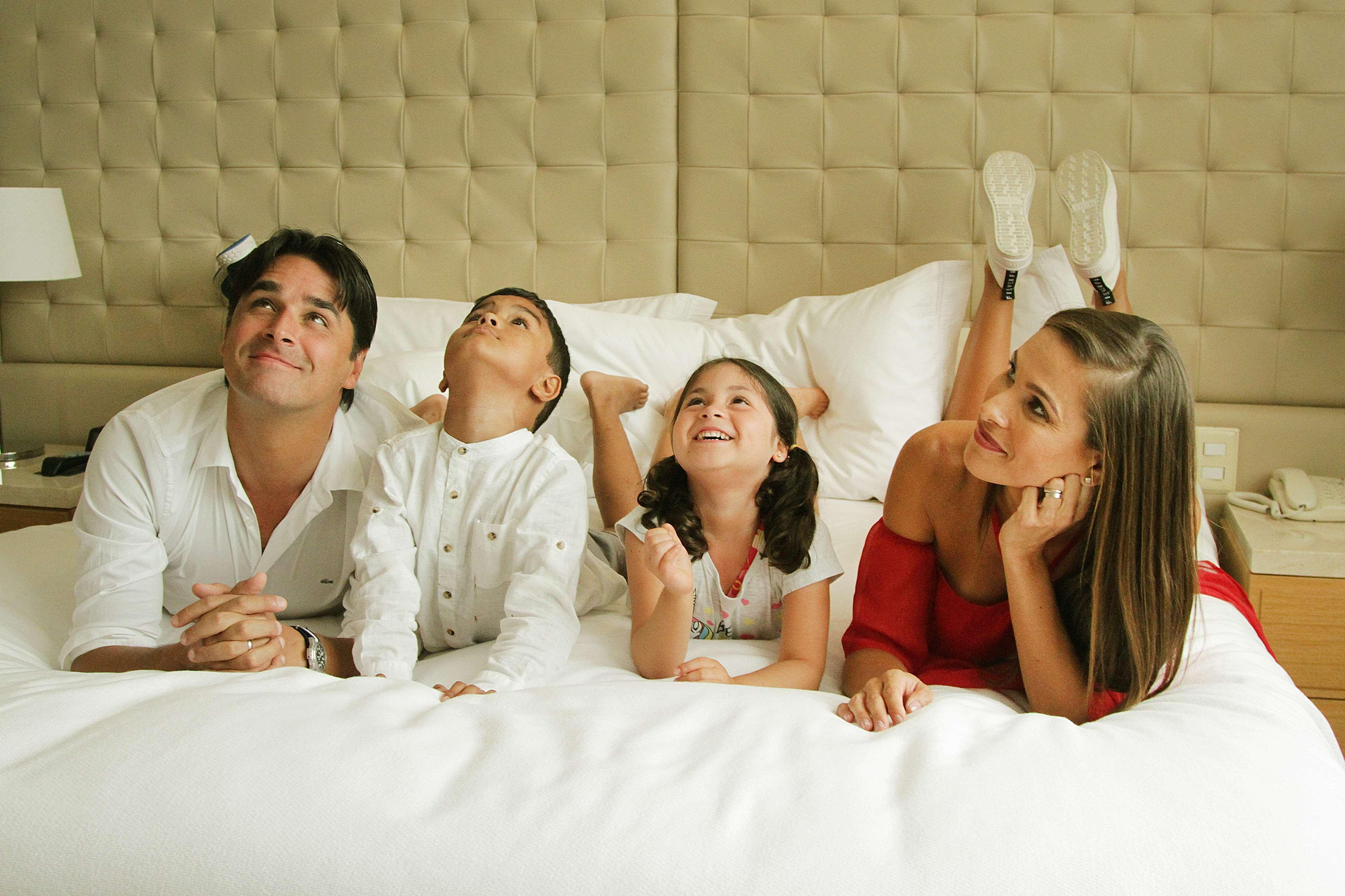 Hilton Copacabana Rio De Janeiro Luaran gambar The family of the King of Jordan
