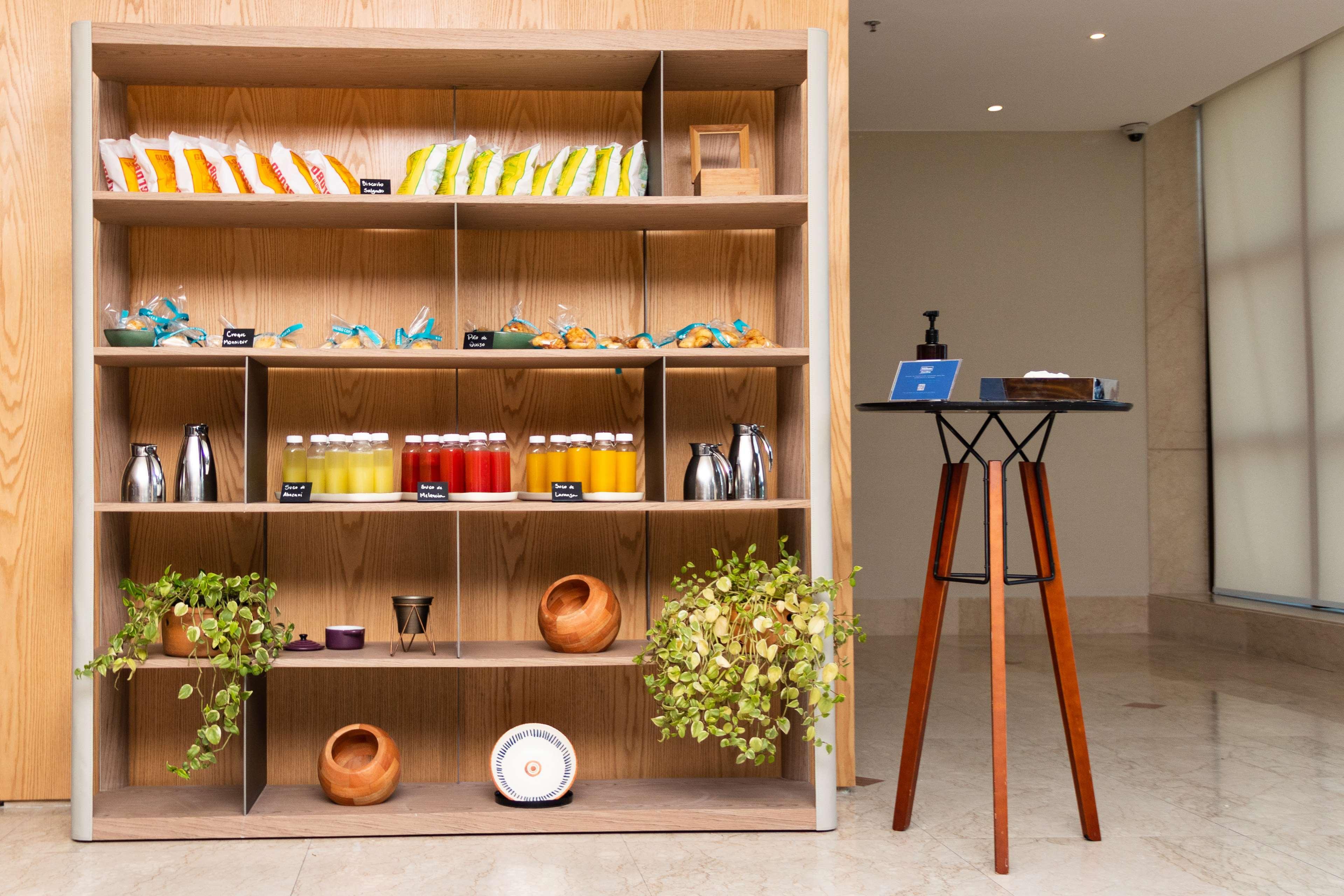 Hilton Copacabana Rio De Janeiro Luaran gambar The Juice Shop