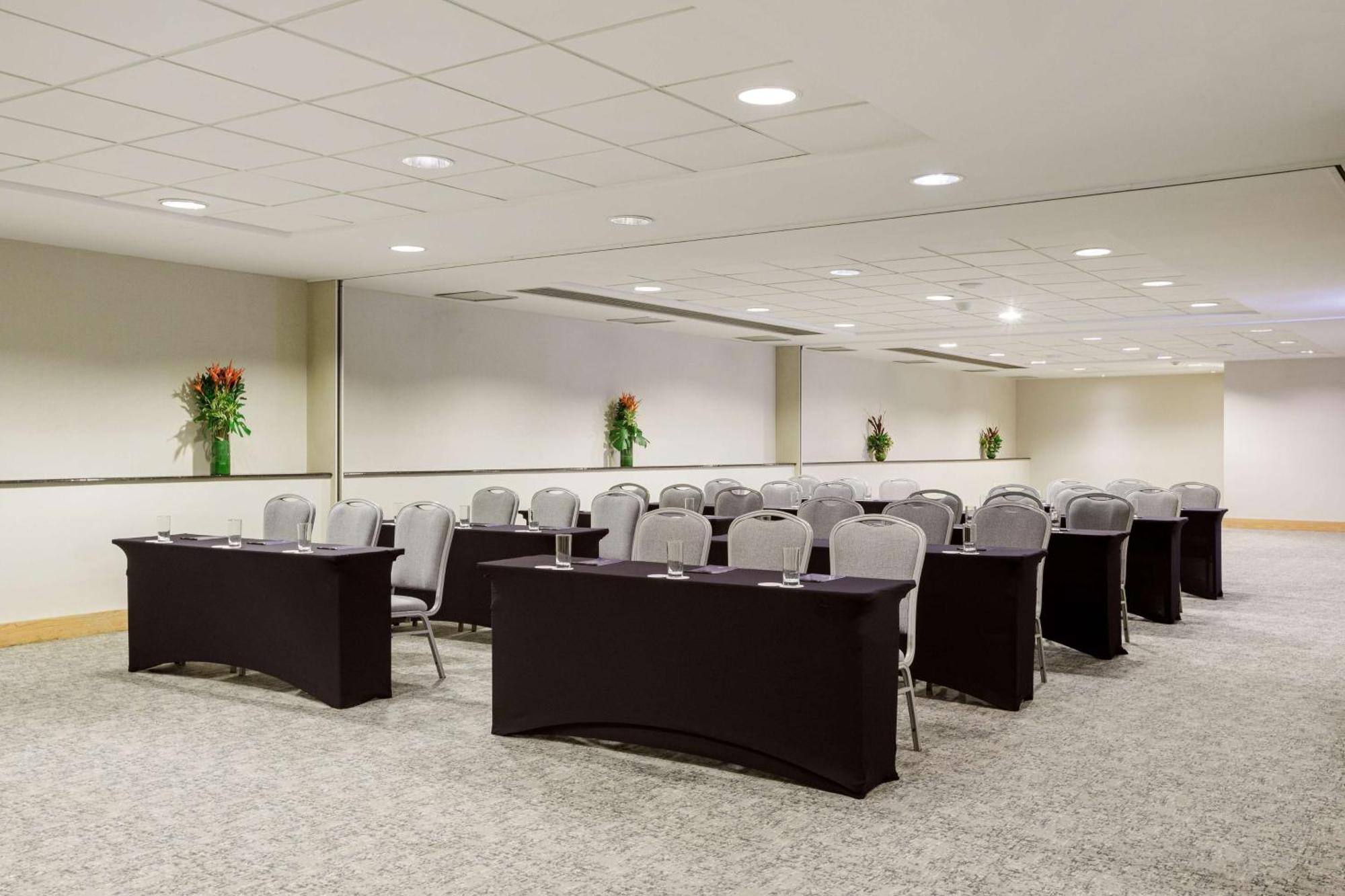 Hilton Copacabana Rio De Janeiro Luaran gambar Meeting room